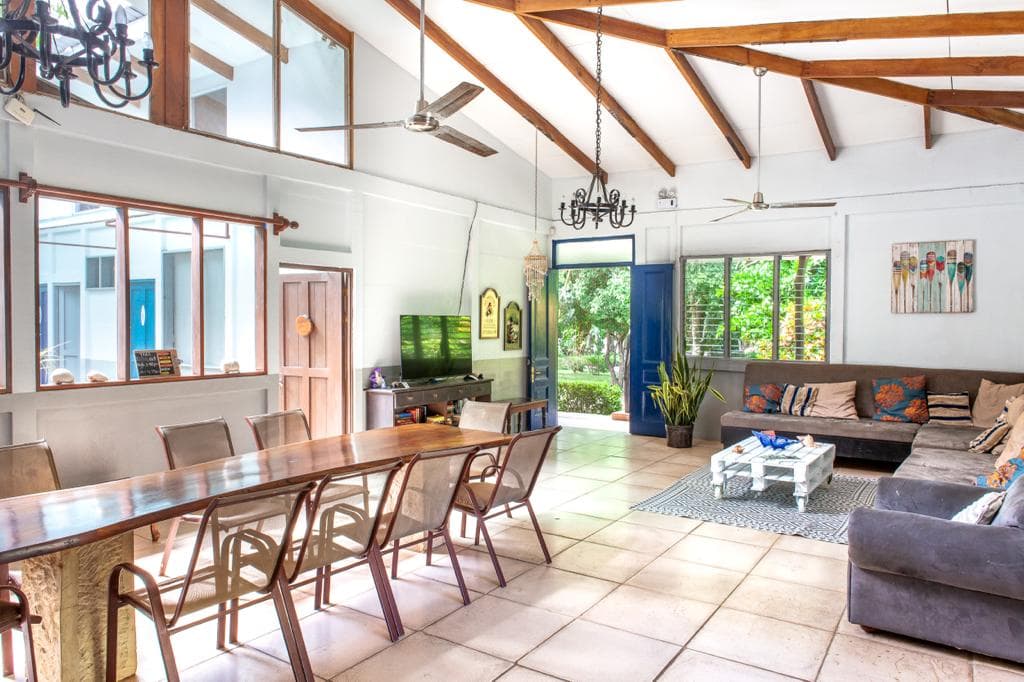 K Section Hostel: Steps from the Surf