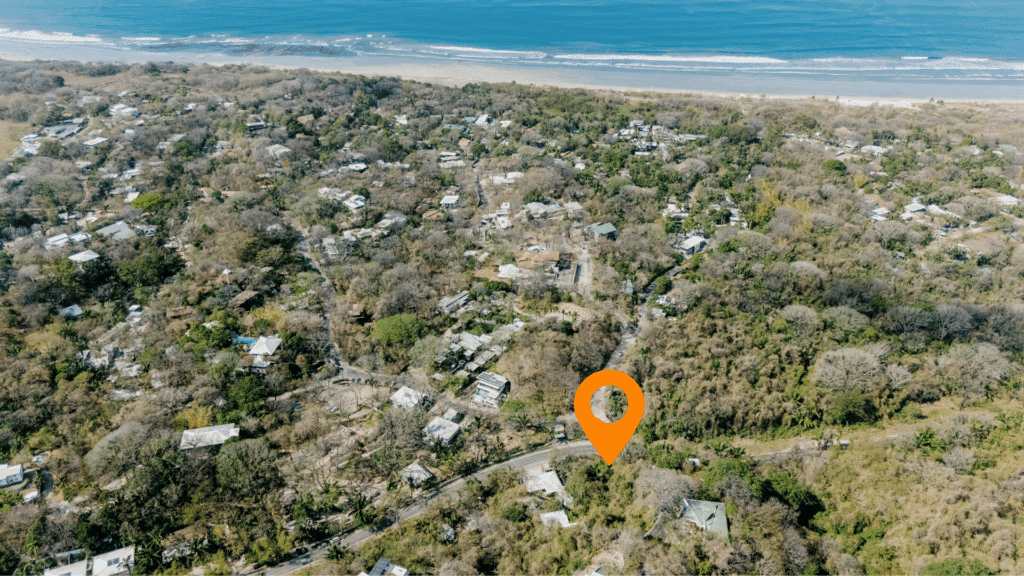 Prominent Mixed Use Property in Guiones