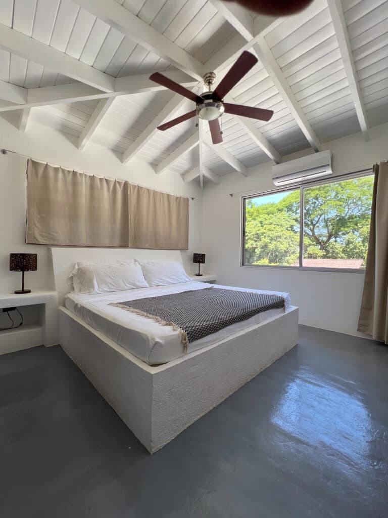 Three Unit Property in the Heart of North Guiones