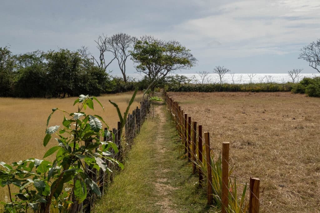 Guanavista Lot A8 - Close Walk to Surf and Amenities