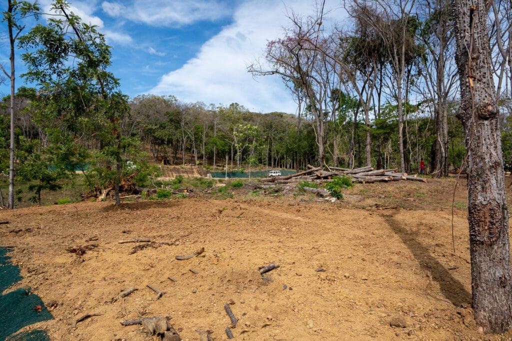 Guanavista Lot A8 - Close Walk to Surf and Amenities