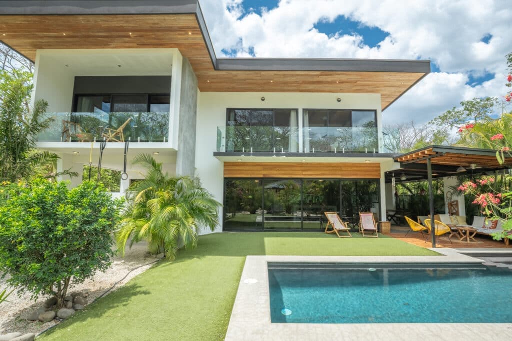 Private Tropical Oasis – 3-Minute Walk to Del Mar School