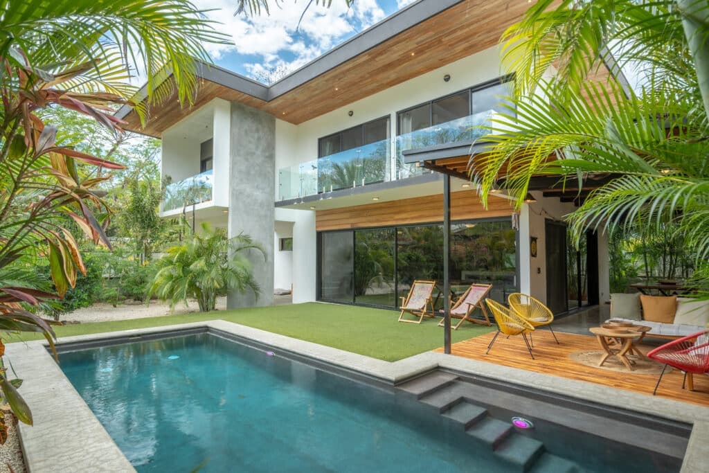 Private Tropical Oasis – 3-Minute Walk to Del Mar School