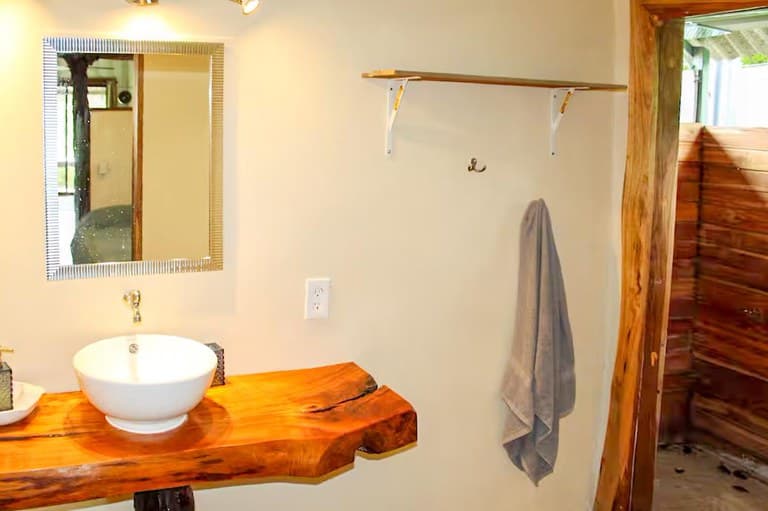 Casa Almendros: Jungle View Home + An Income Studio In Samara Beach