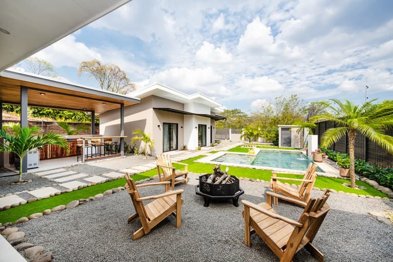 Villa Aurora: New 5BR Luxury Home Minutes from Playa Penca & Potrero