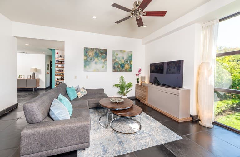 La Perla: Boutique Luxury Condo in the Heart of Tamarindo