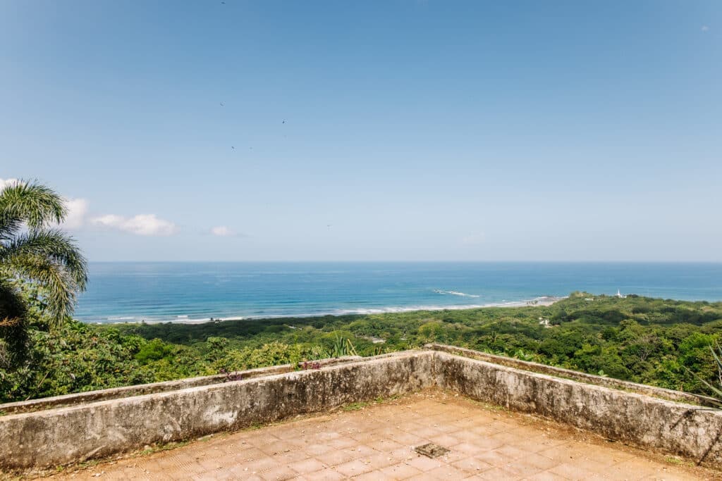 Secluded Las Huacas Lot Overlooking the Surf of Guiones